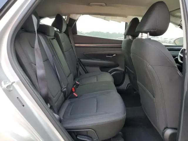 2022 HYUNDAI TUCSON SE  
