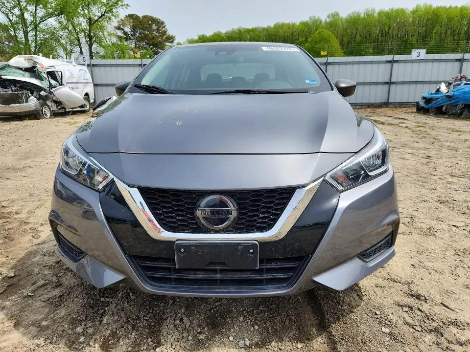 2020 NISSAN VERSA S  