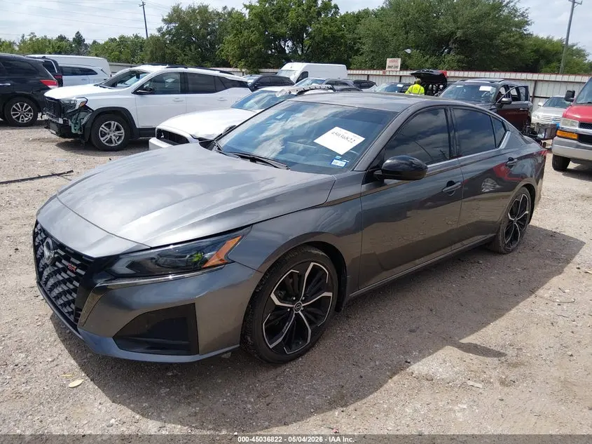 2024 NISSAN ALTIMA SR FWD