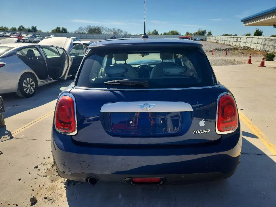 2014 MINI COOPER   