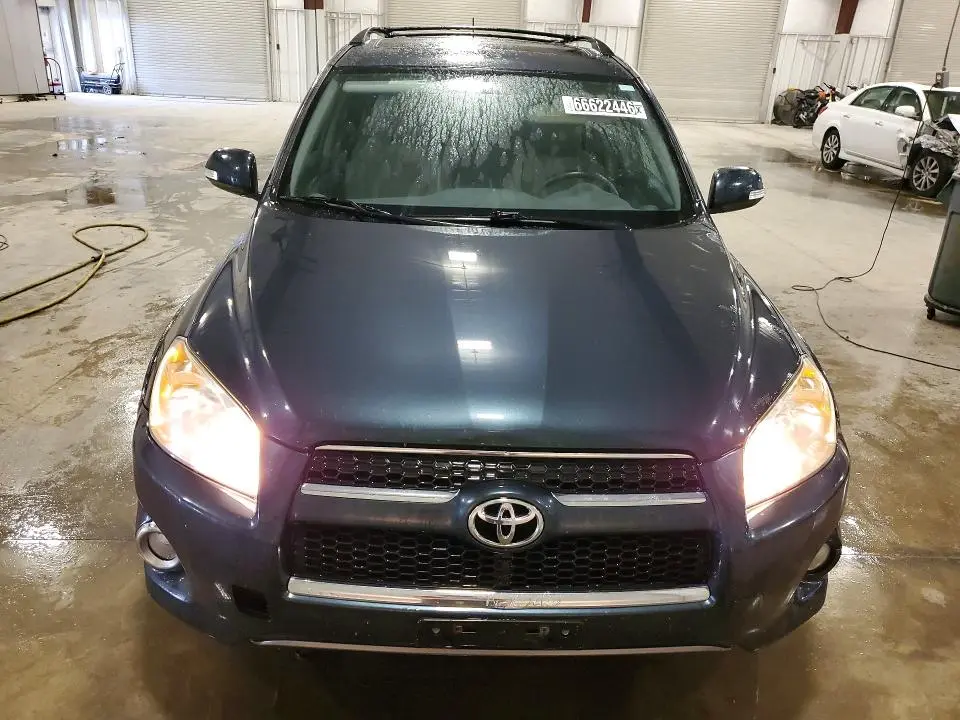 2011 TOYOTA RAV4 LIMITED  
