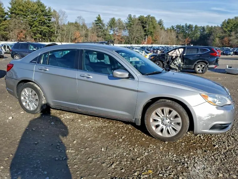 2014 CHRYSLER 200 LX  