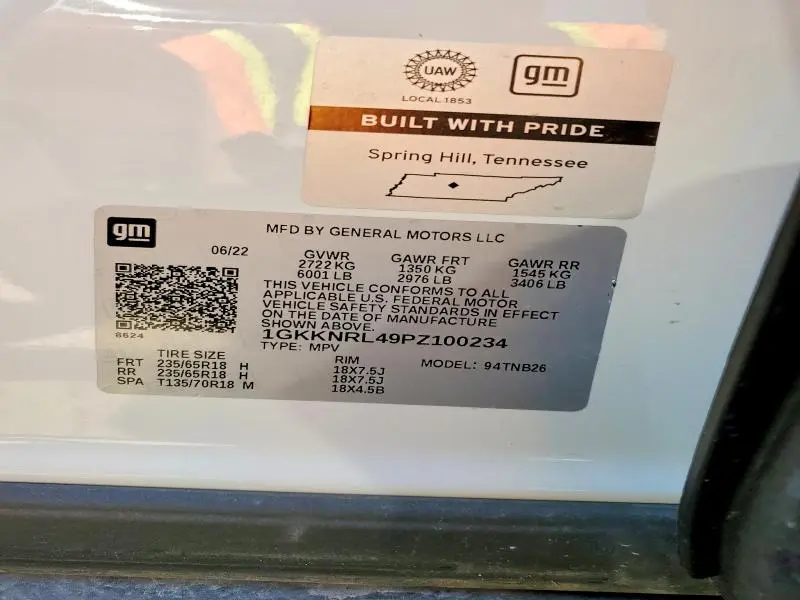 2023 GMC ACADIA SLE  