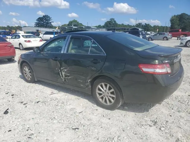 2011 TOYOTA CAMRY SE  