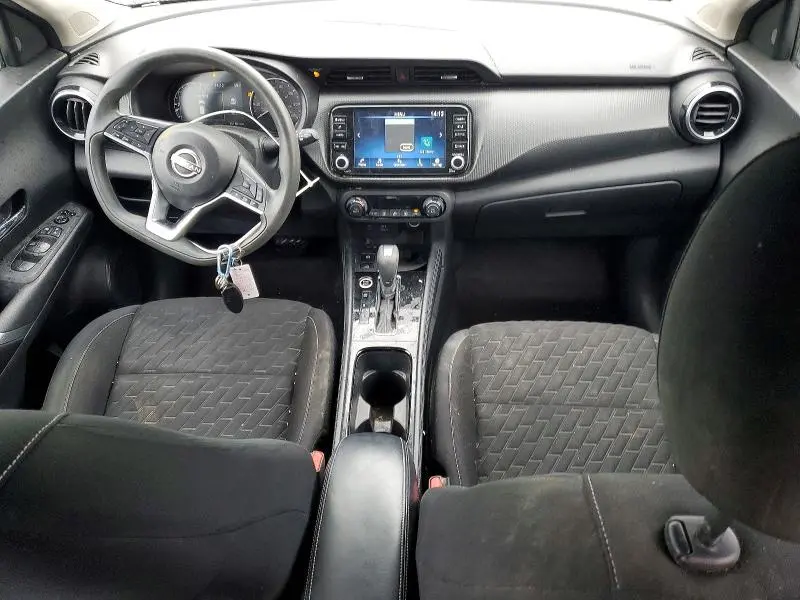 2022 NISSAN KICKS SV  