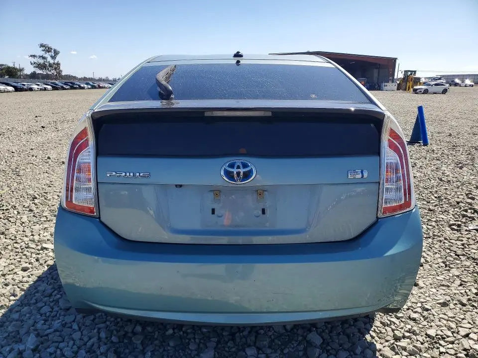 2015 TOYOTA PRIUS THREE  