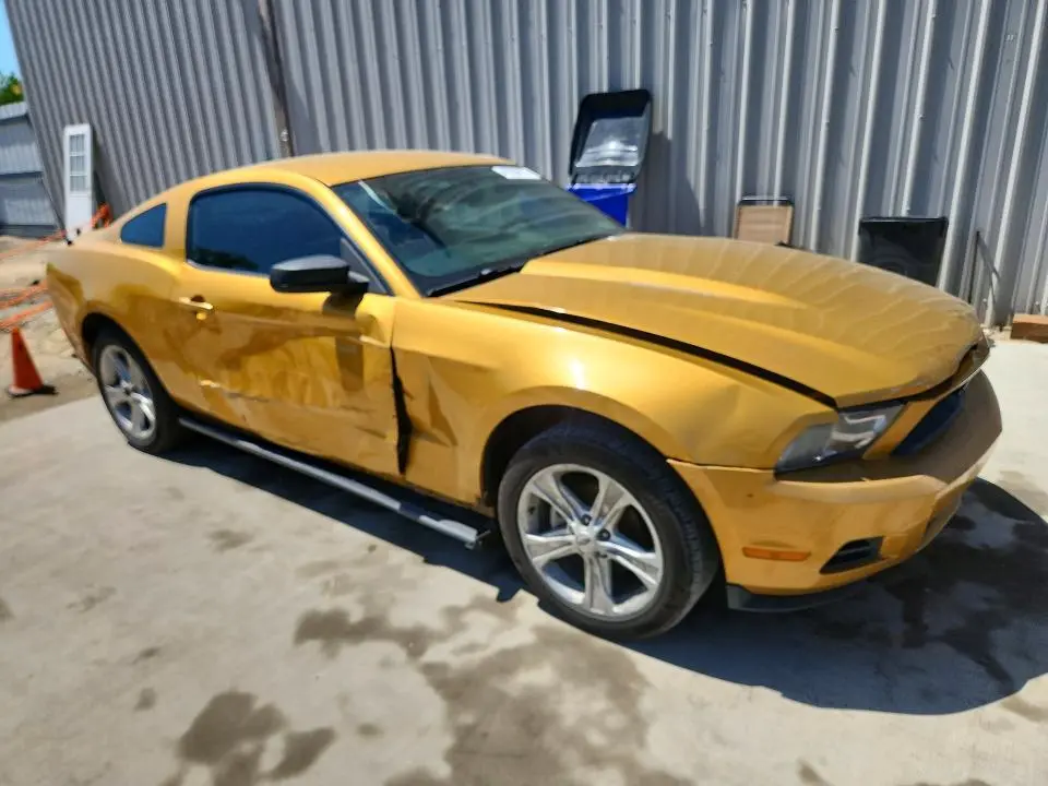 2010 FORD MUSTANG   