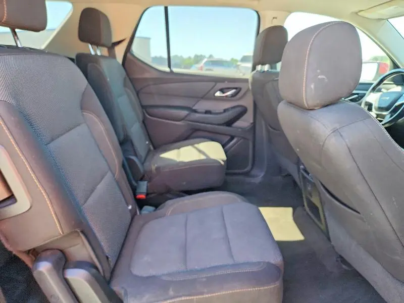 2019 CHEVROLET TRAVERSE LT  