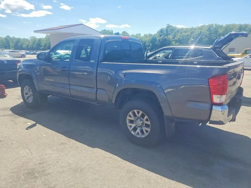 2017 TOYOTA TACOMA SR5 V6  