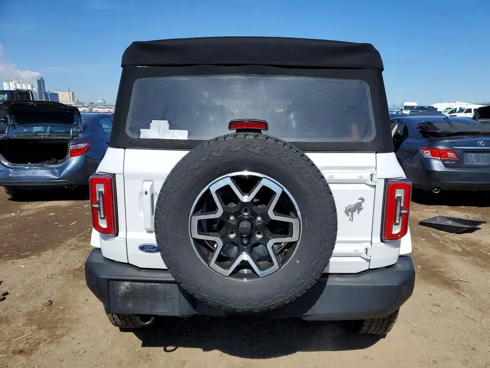 2023 FORD BRONCO BASE  