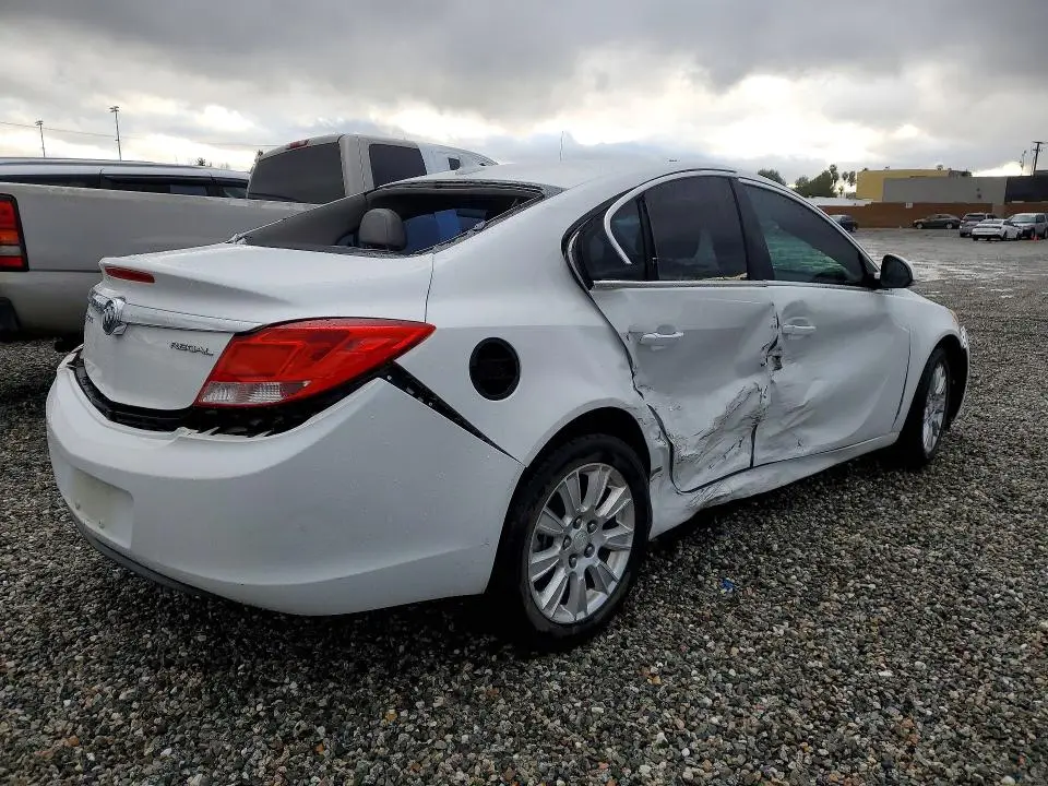 2012 BUICK REGAL   