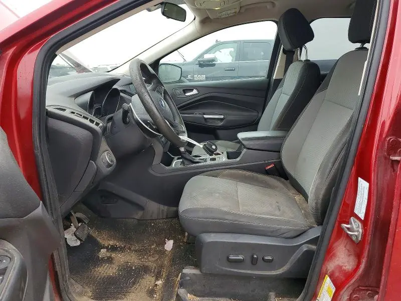 2017 FORD ESCAPE SE  