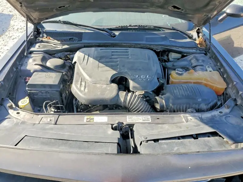 2013 DODGE CHALLENGER SXT  