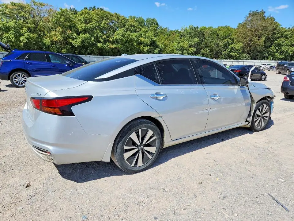 2019 NISSAN ALTIMA SV  