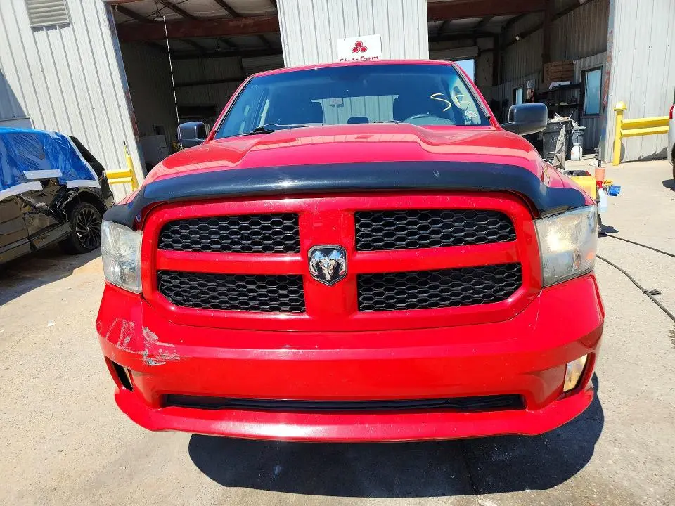 2015 RAM 1500 ST  