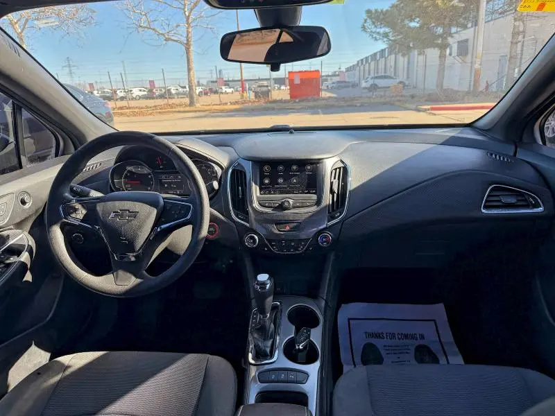 2019 CHEVROLET CRUZE LT  