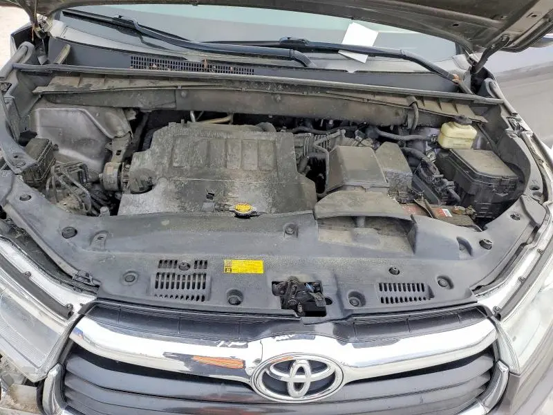2015 TOYOTA HIGHLANDER LE  