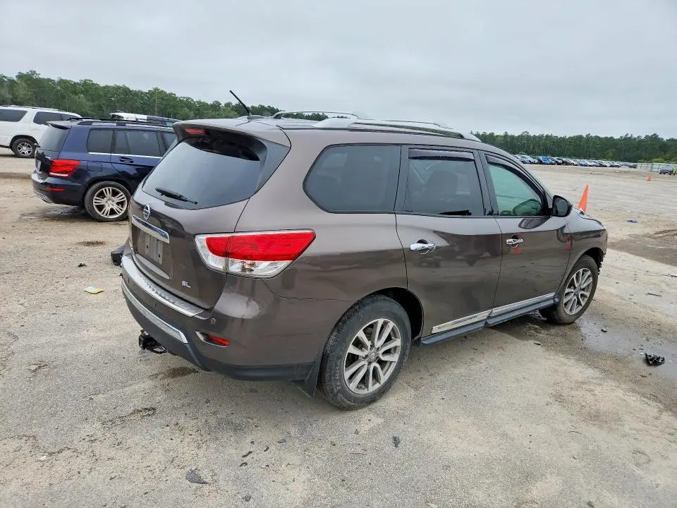 2015 NISSAN PATHFINDER SL  