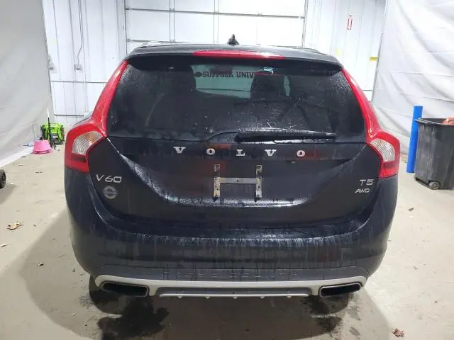 2018 VOLVO V60 CROSS COUNTRY PREMIER  