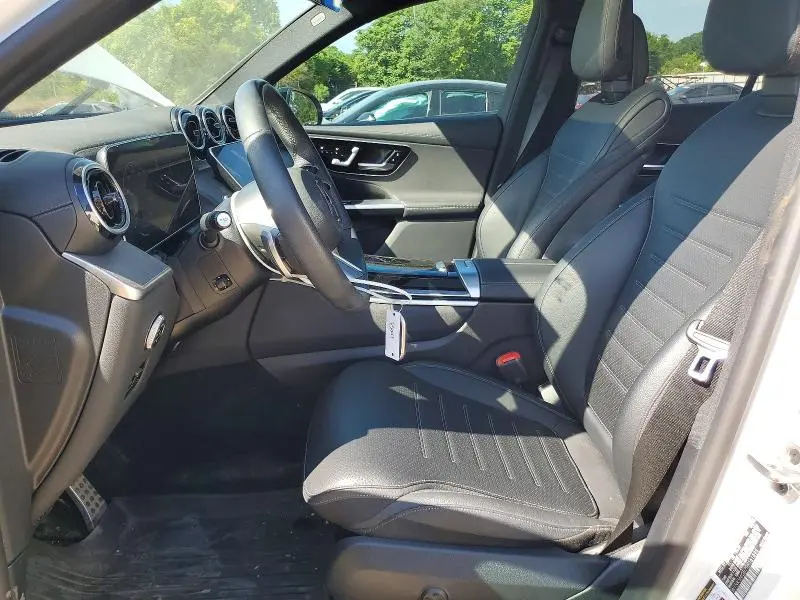 2024 MERCEDES-BENZ GLC 300  