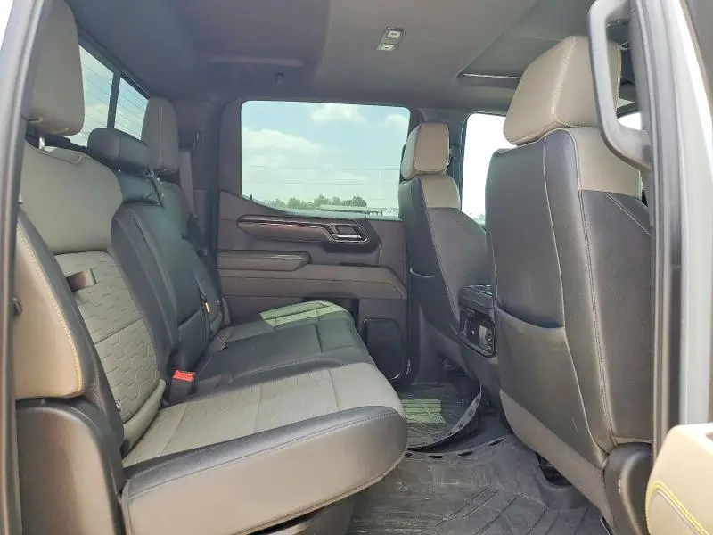 2024 CHEVROLET SILVERADO K1500 ZR2  
