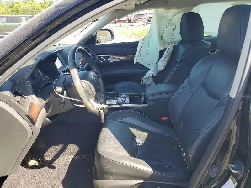 2015 INFINITI Q70L 3.7  