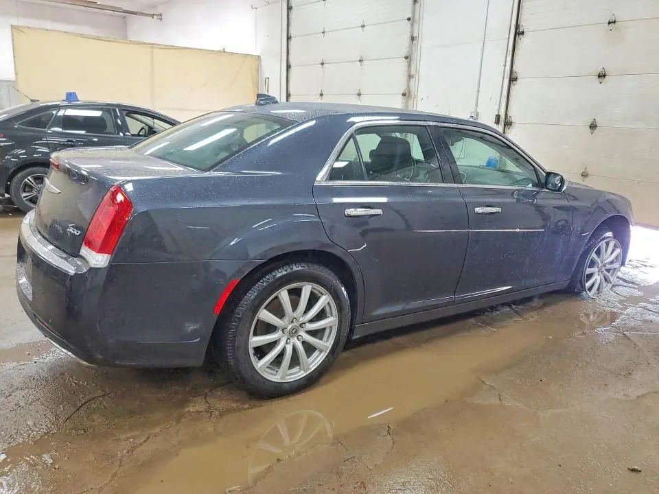 2019 CHRYSLER 300 LIMITED  