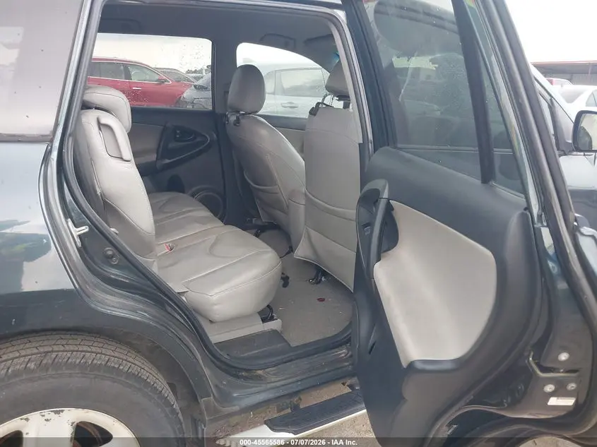 2011 TOYOTA RAV4  