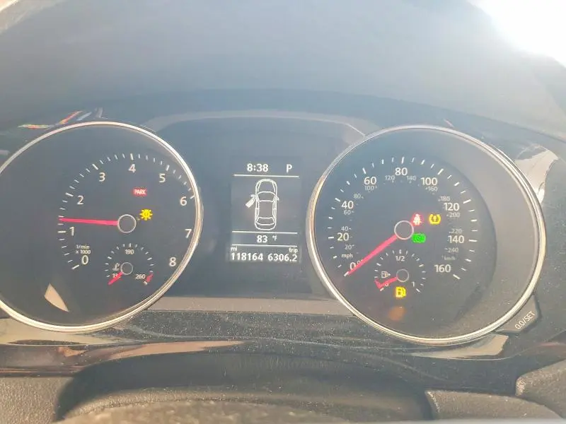 2016 VOLKSWAGEN JETTA SPORT  