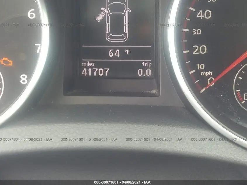 2011 VOLKSWAGEN GTI W/SUNROOF PZEV