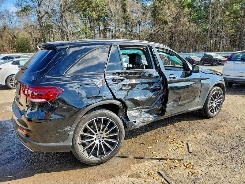 2022 MERCEDES-BENZ GLC 300  