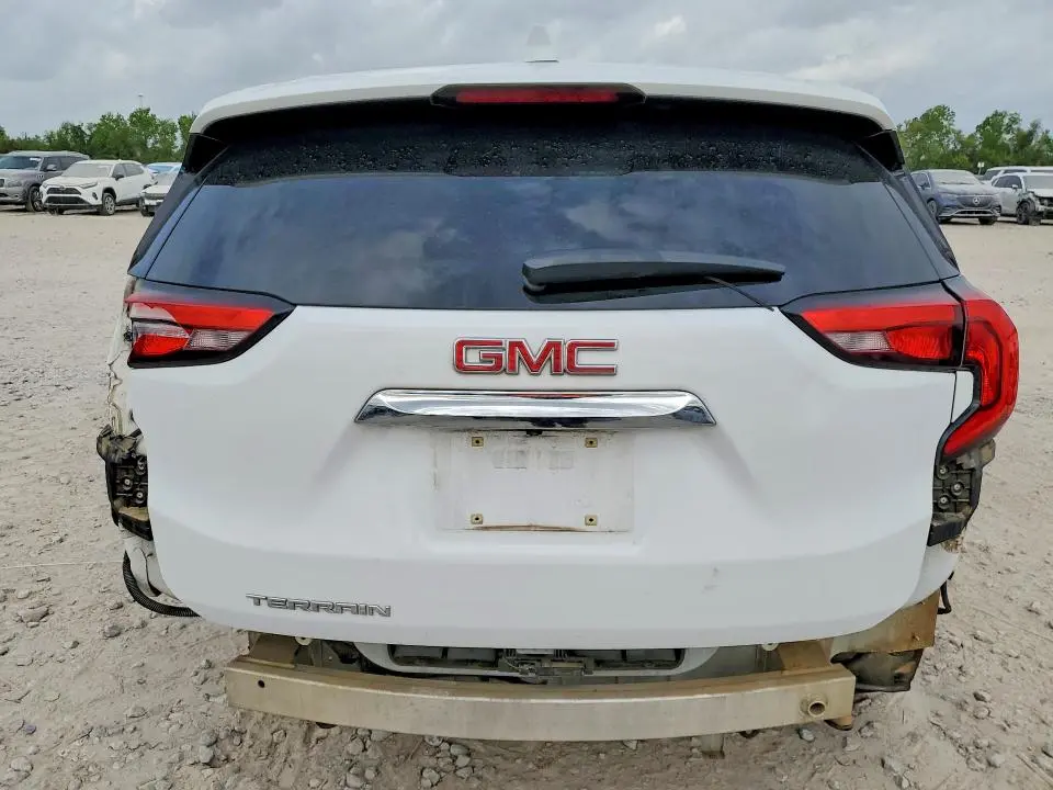 2021 GMC TERRAIN SLE  