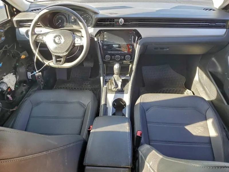 2021 VOLKSWAGEN PASSAT SE  