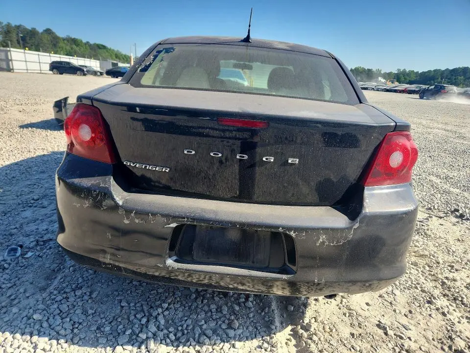 2013 DODGE AVENGER SE  