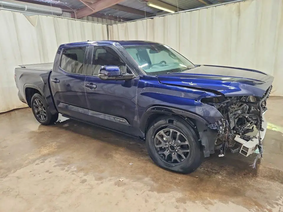 2023 TOYOTA TUNDRA CREWMAX PLATINUM  