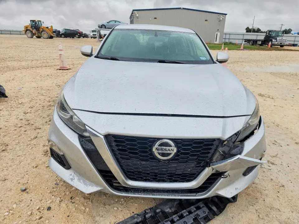 2019 NISSAN ALTIMA S  