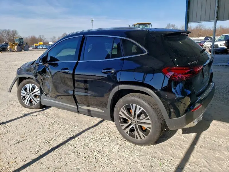2025 MERCEDES-BENZ GLA 250 4MATIC  
