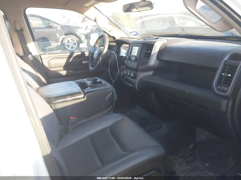 2020 RAM 1500 TRADESMAN  4X4 5'7 BOX