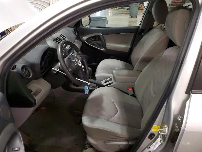 2011 TOYOTA RAV4 BASE  