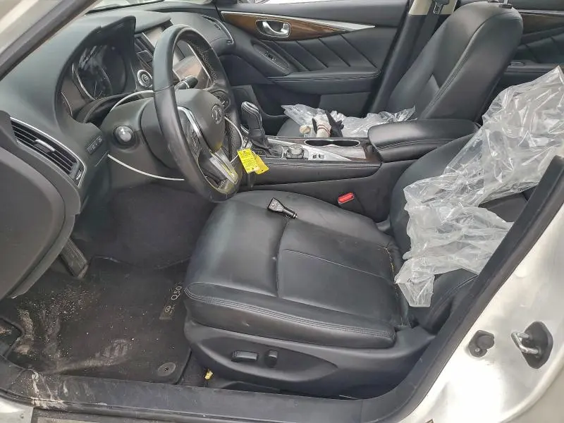 2019 INFINITI Q50 LUXE  