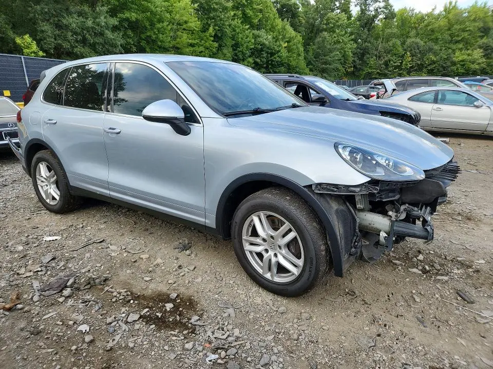 2016 PORSCHE CAYENNE   