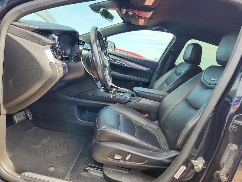 2021 CADILLAC XT5 LUXURY  