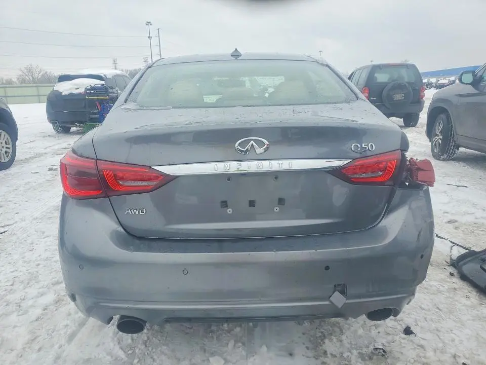 2018 INFINITI Q50 HYBRID LUXE  