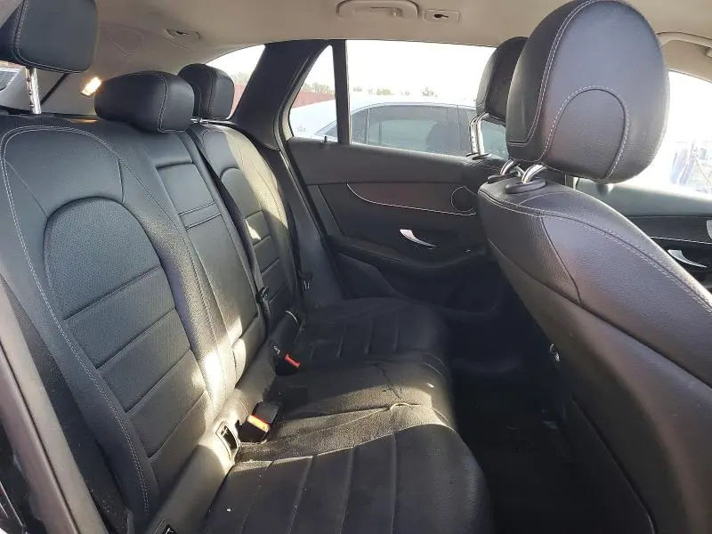 2022 MERCEDES-BENZ GLC 300 4MATIC  