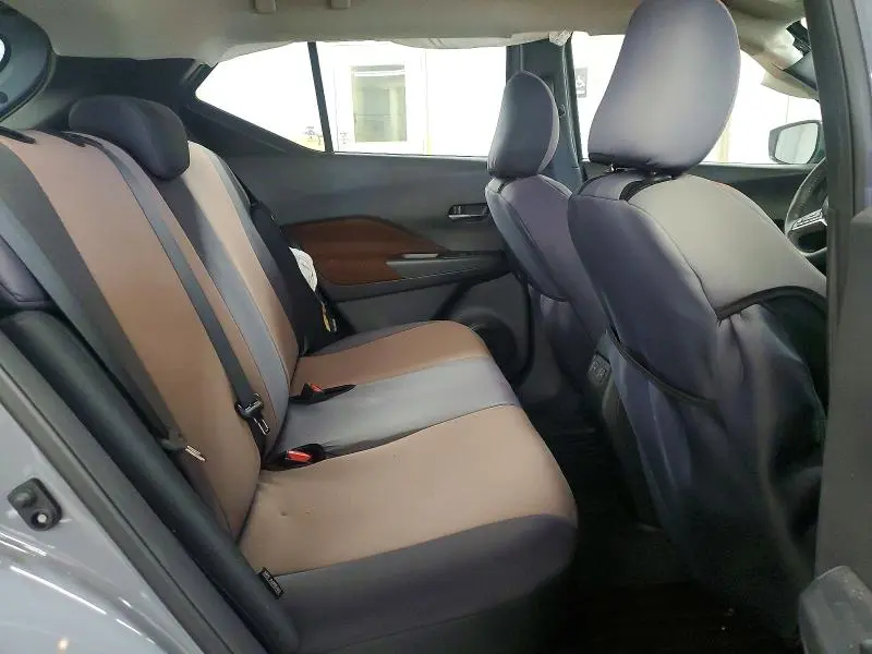 2022 NISSAN KICKS SR  