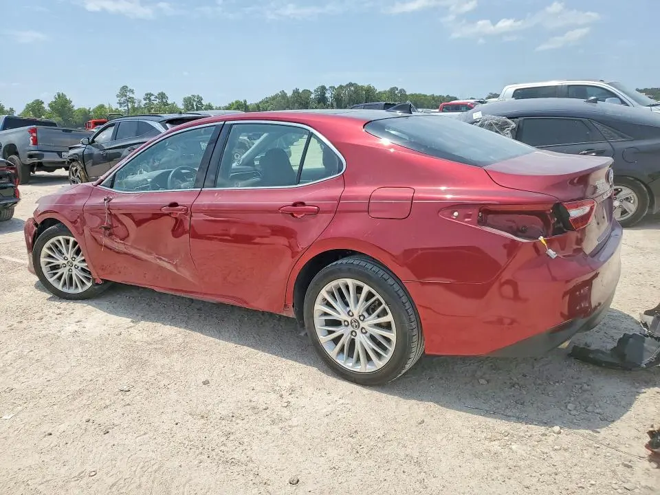 2018 TOYOTA CAMRY XLE V6  