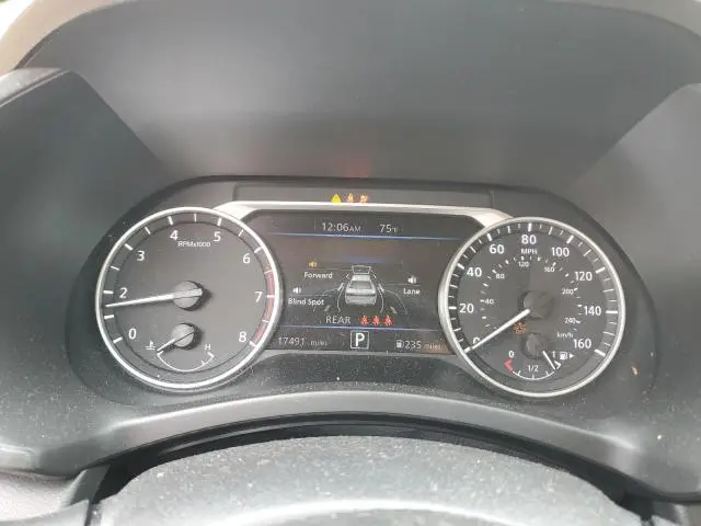 2024 NISSAN SENTRA SV  
