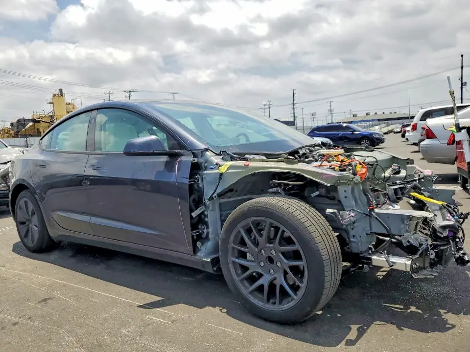 2025 TESLA MODEL 3   