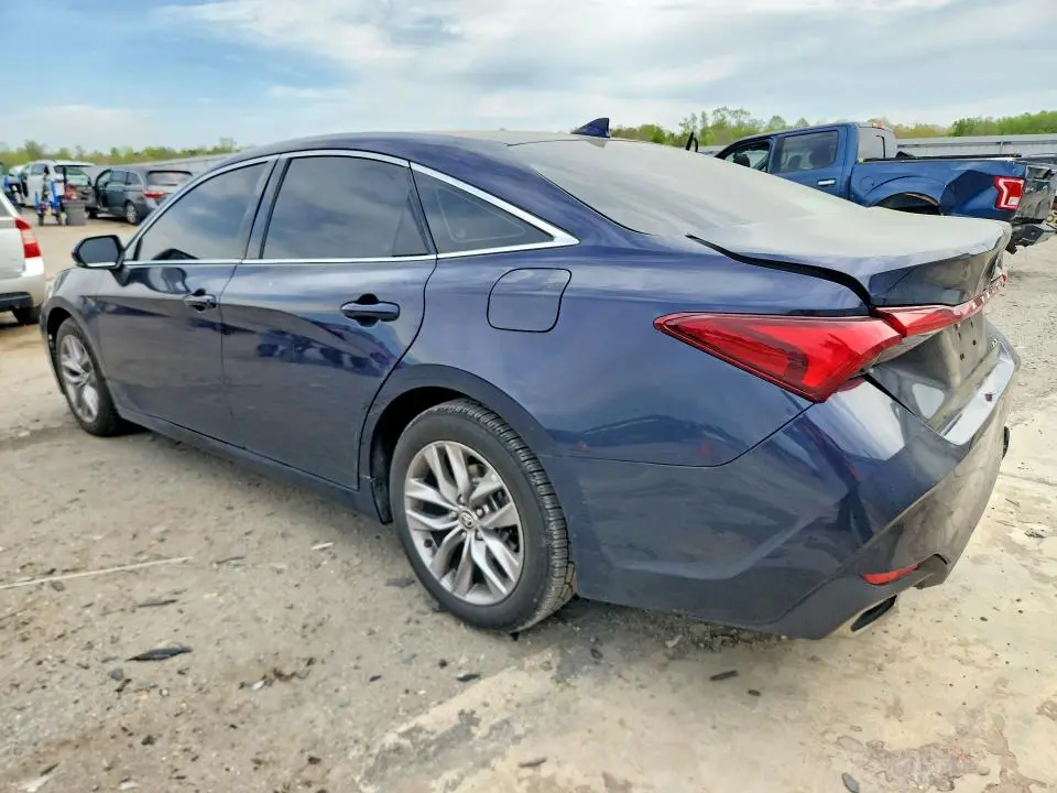 2021 TOYOTA AVALON XLE  
