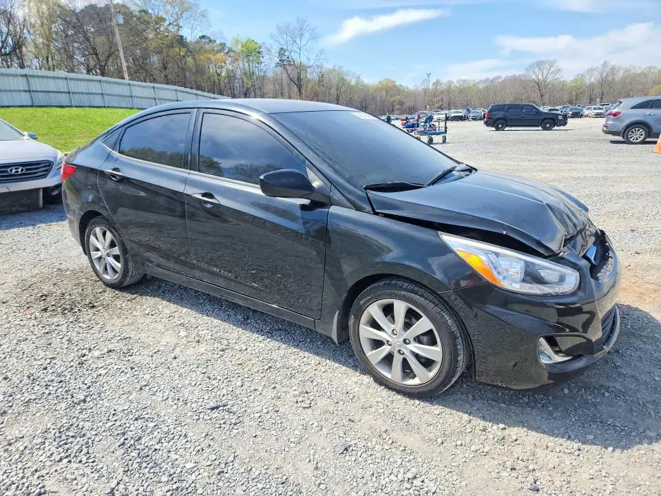 2014 HYUNDAI ACCENT GLS  